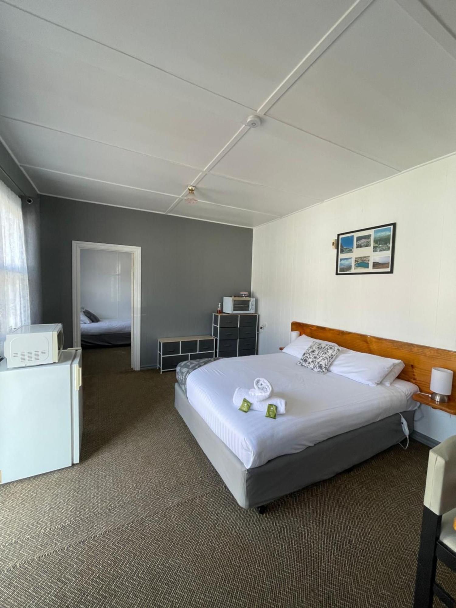 Mountain View Motel Queenstown Ngoại thất bức ảnh