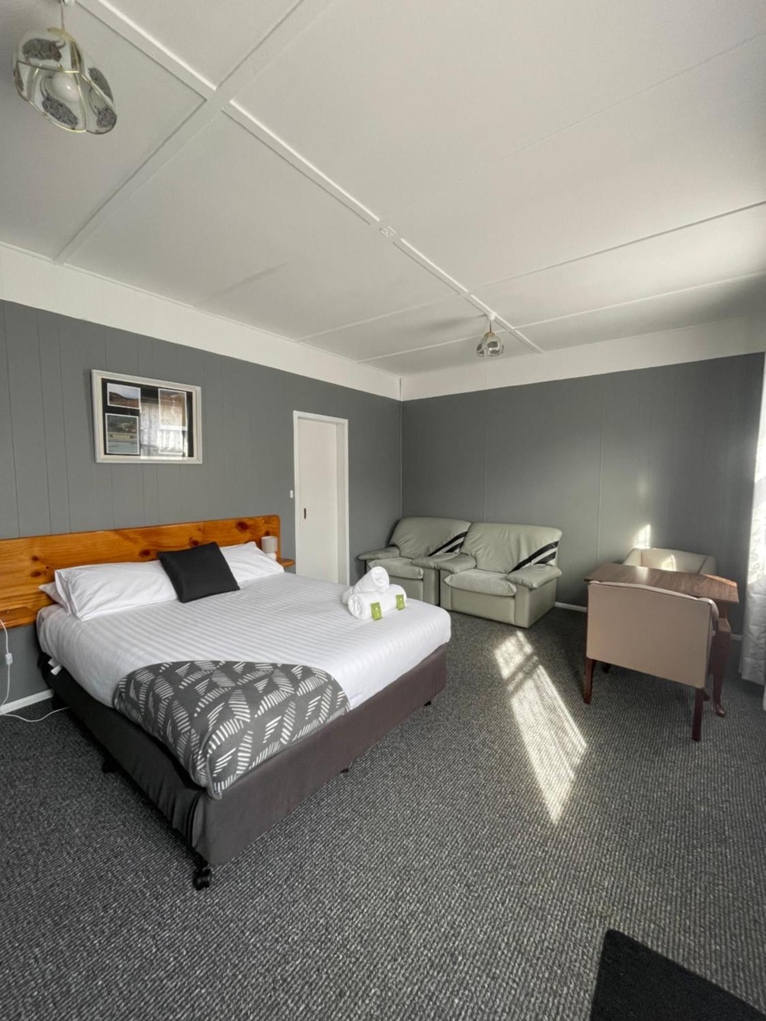 Mountain View Motel Queenstown Ngoại thất bức ảnh