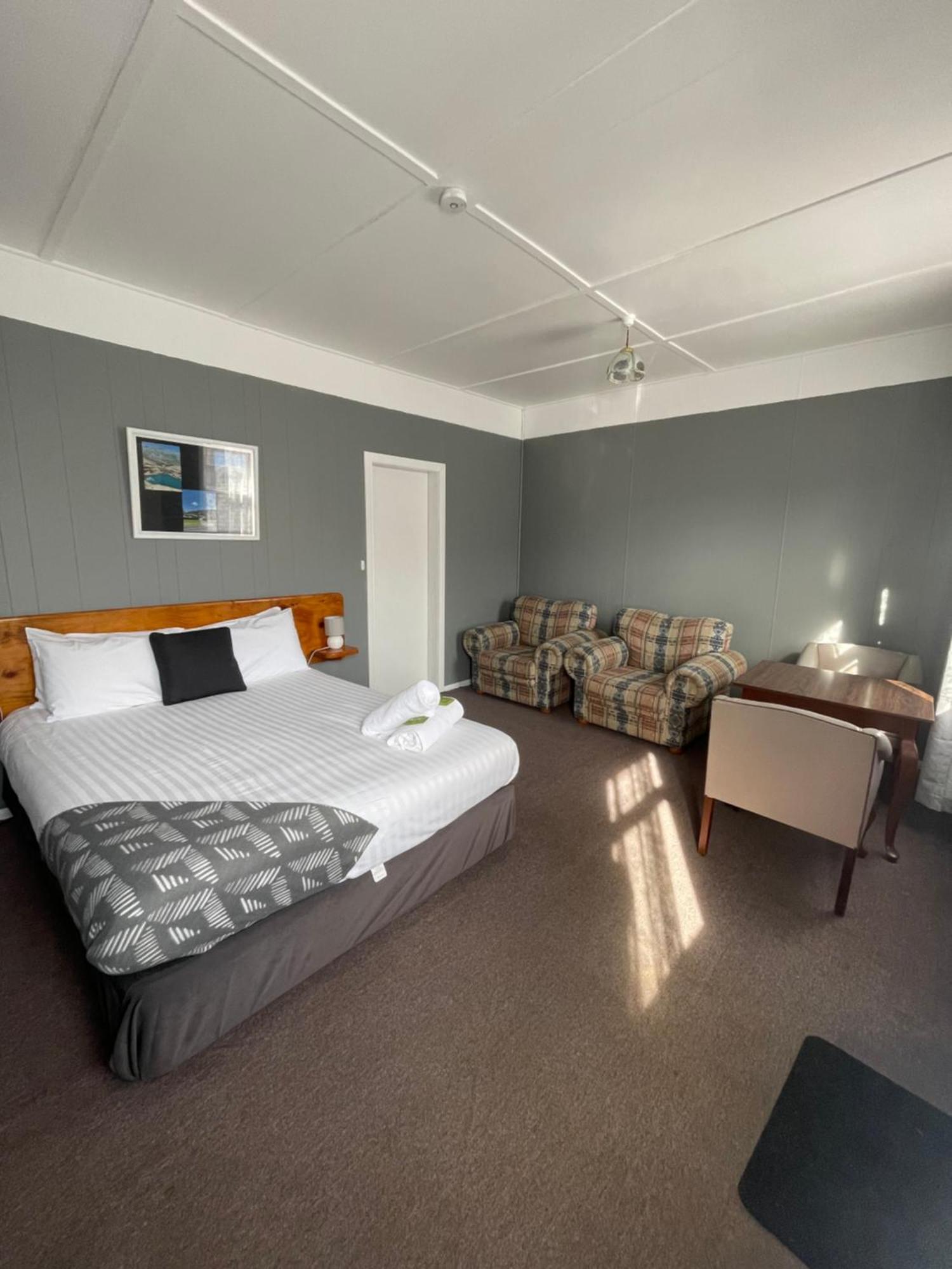 Mountain View Motel Queenstown Ngoại thất bức ảnh