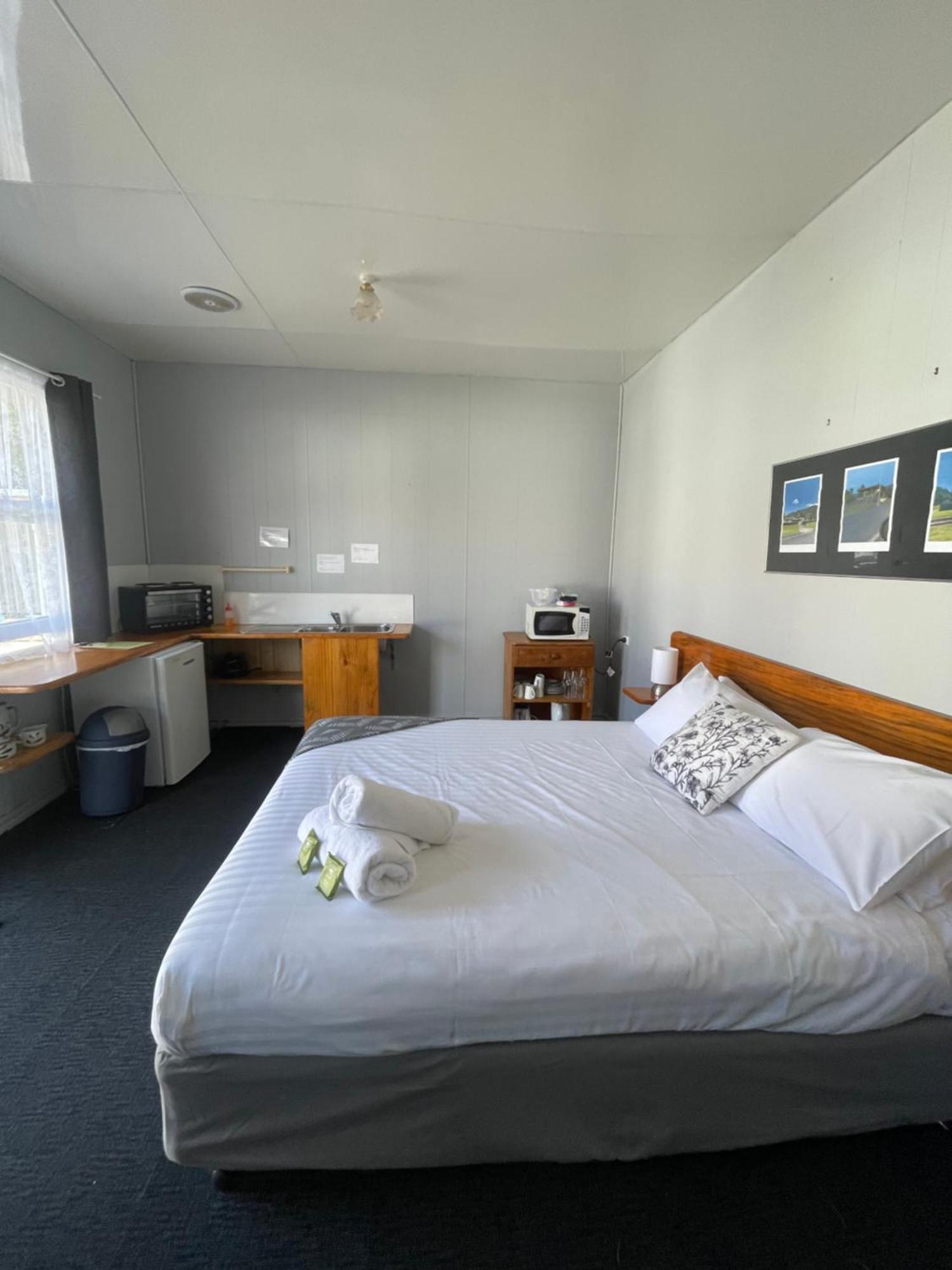 Mountain View Motel Queenstown Ngoại thất bức ảnh