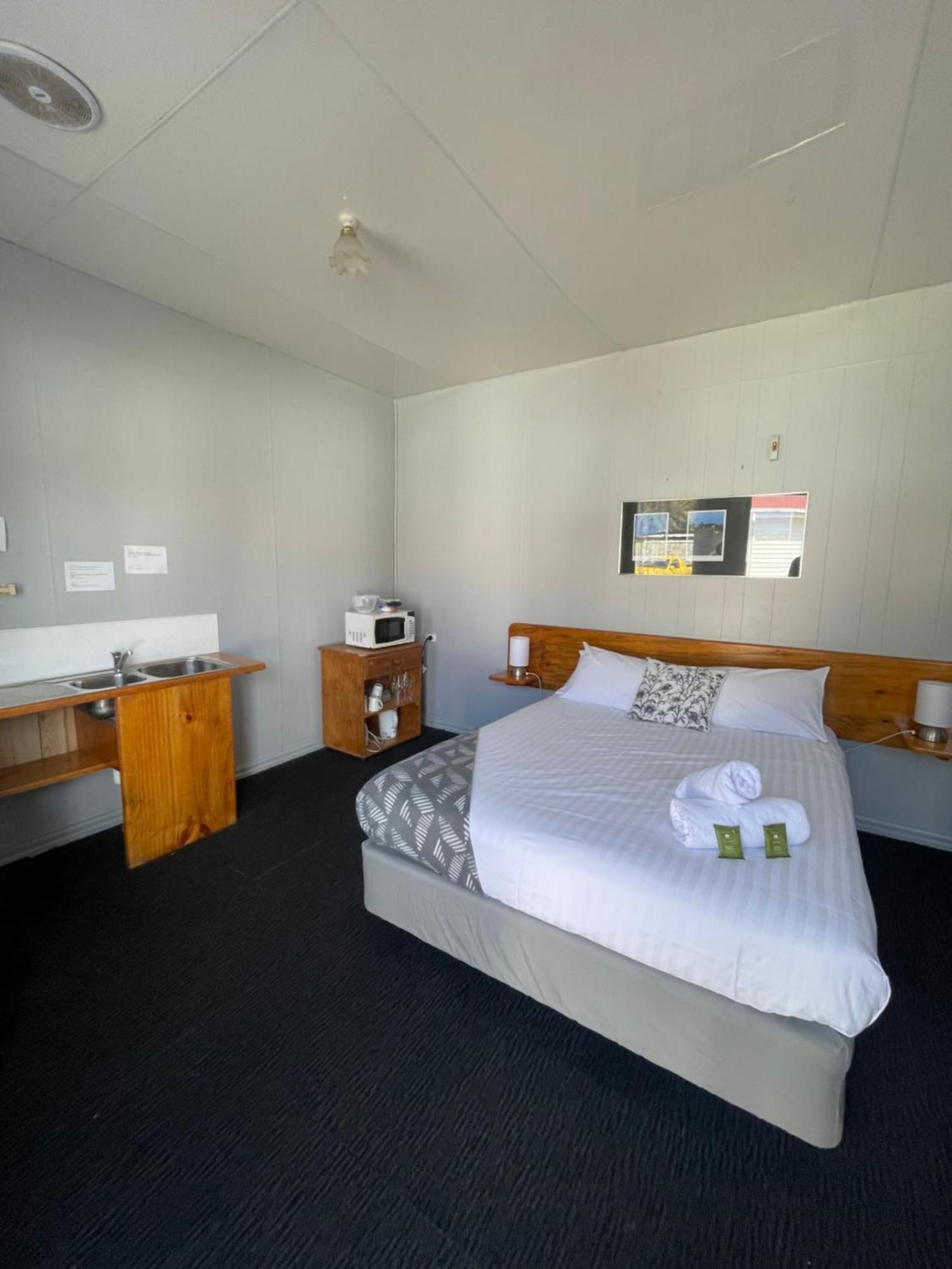 Mountain View Motel Queenstown Ngoại thất bức ảnh